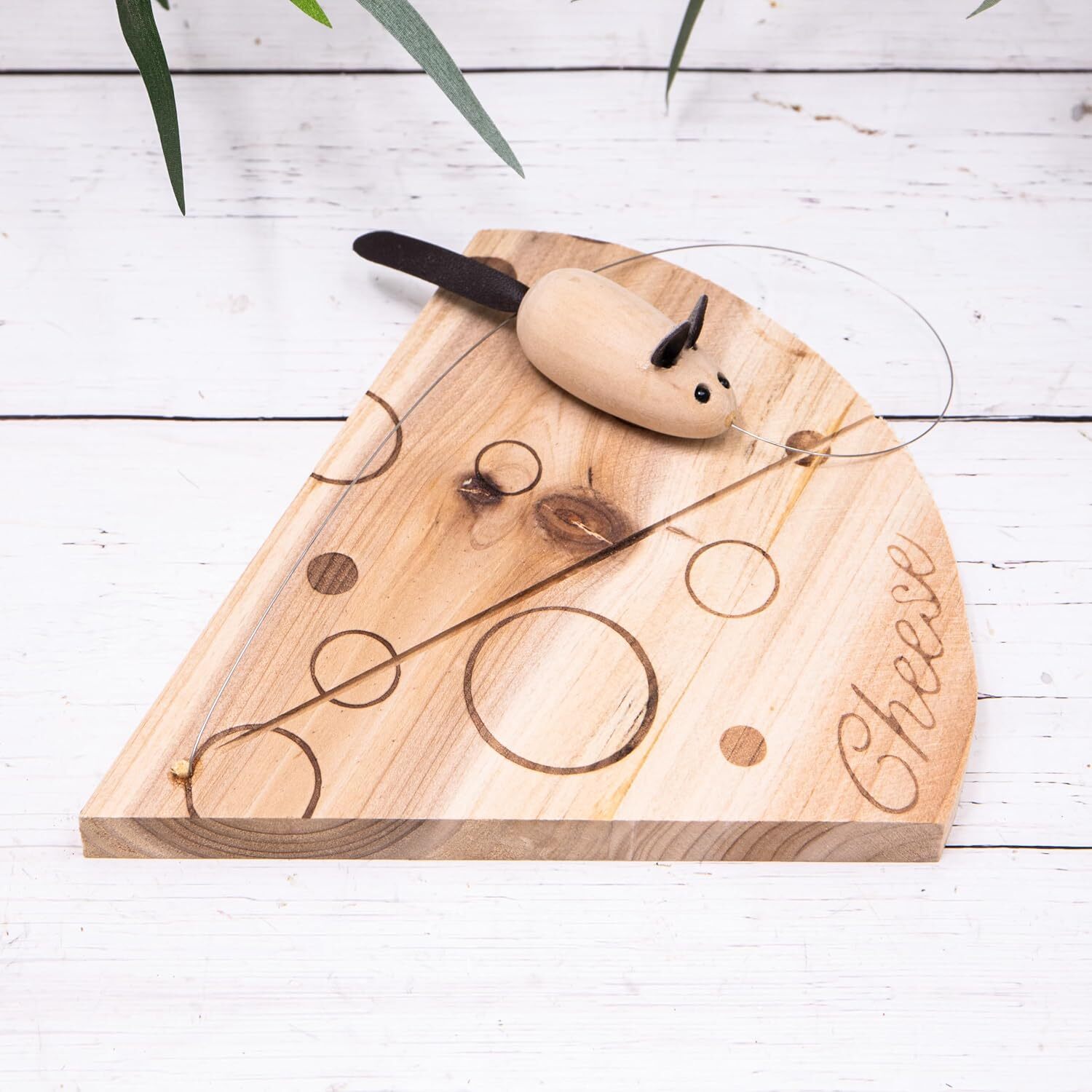 Image of Small Wooden Cheese Board with Mouse&hellip;