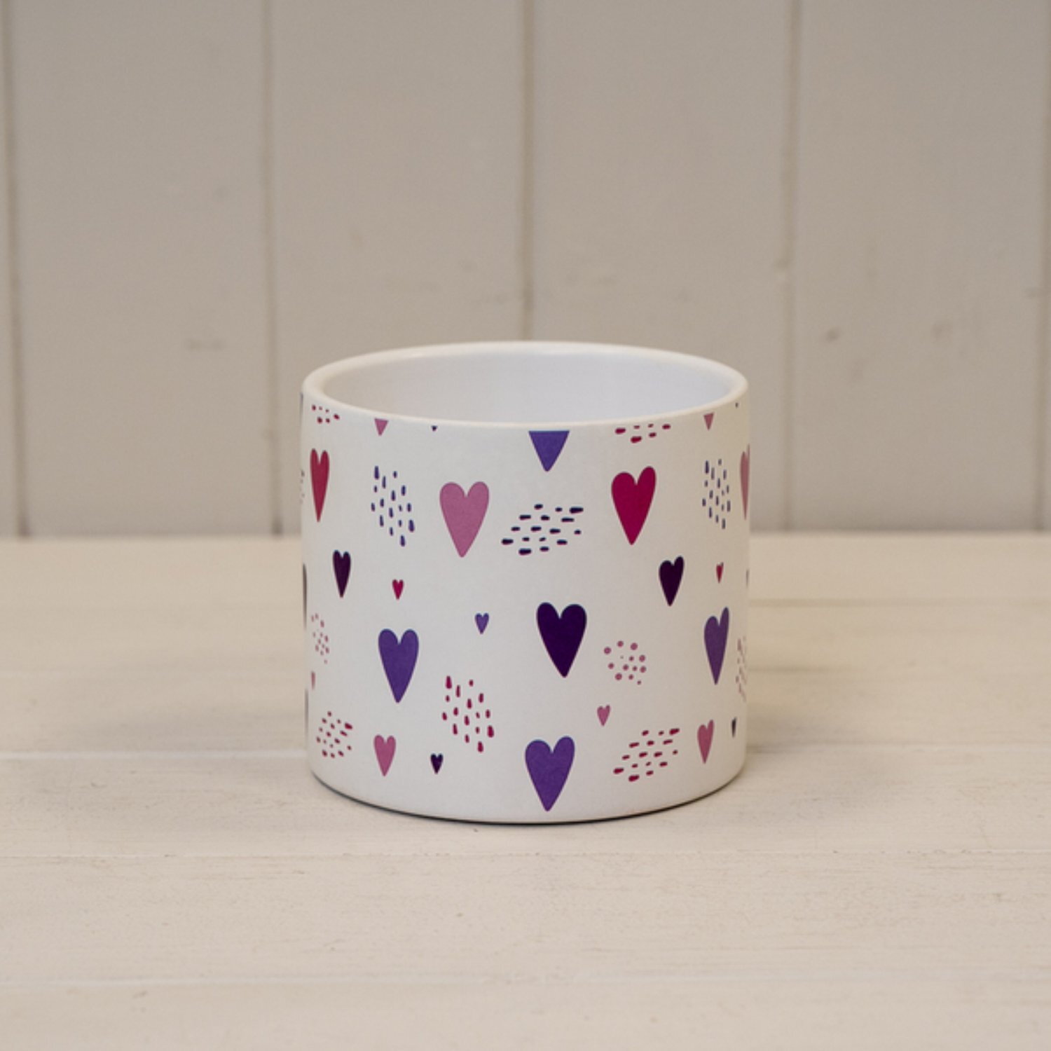 Kdmd Classic Cream Carved Love Heart Pot Plant Pot - Multi