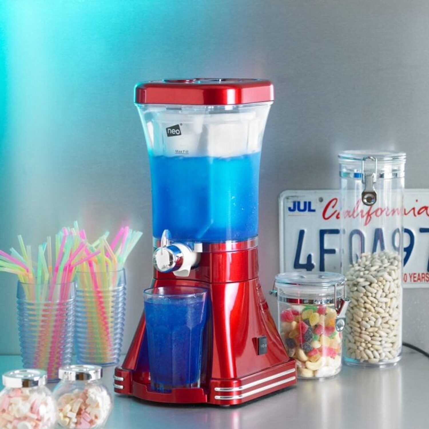 Electric Slushy Drinks Machine, Blender and Smoothie Maker - RED