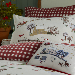 Cotswolds Christmas Printed Reversible Duvet Cover Set Super King