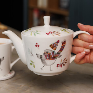 Mikasa TipperleyHill Robin Fine China Teapot 650ml