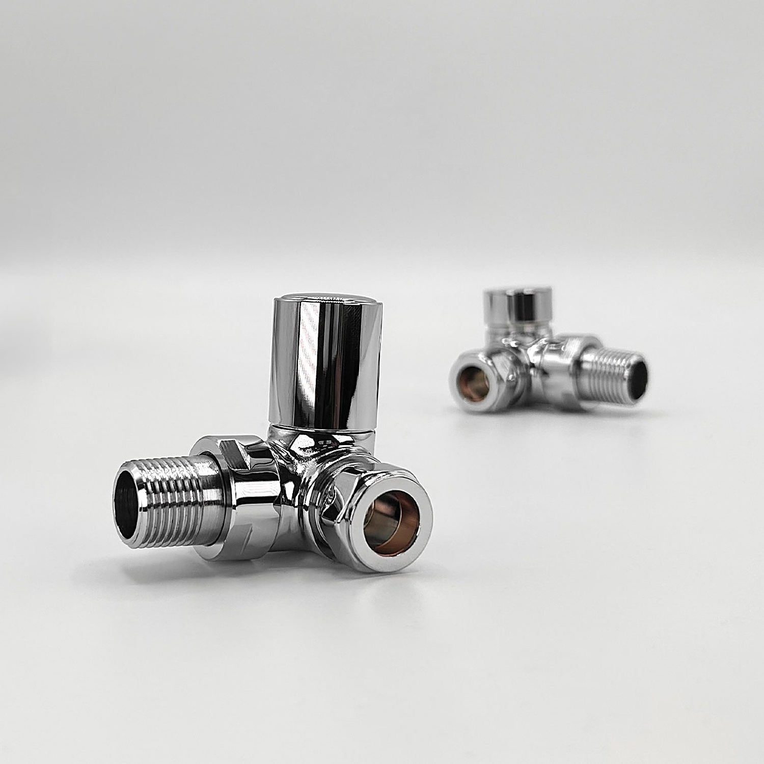 B&Q -  Corner Chrome Manual Round Radiator Valve Set - Image 2