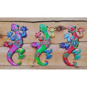 3 Metal Gecko Plaques