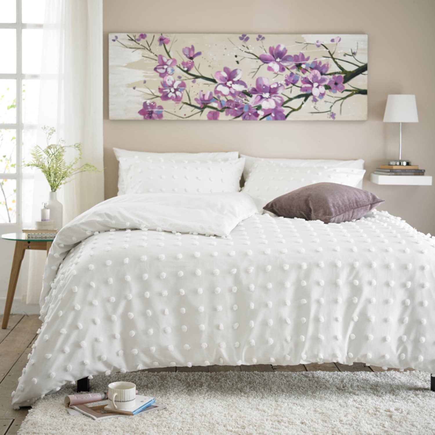 Deyongs Fluffy Dots King Duvet Set - Tufted Microfibre Face, Reversible Polycotton Reverse - White / 200.0cm