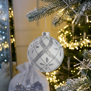Silver Glitter Pattern Bauble