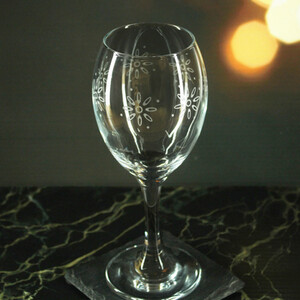 Engraved Set of 4 Pure Wine 11oz Fireworks Pattern Design