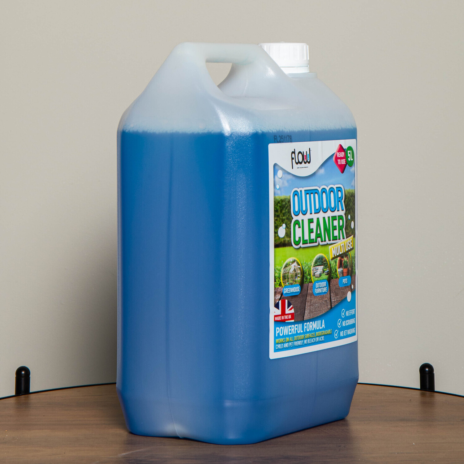 B&Q -  5 Litre Outdoor Patio And Decking Multi-Purpose Cleaner - Image 3