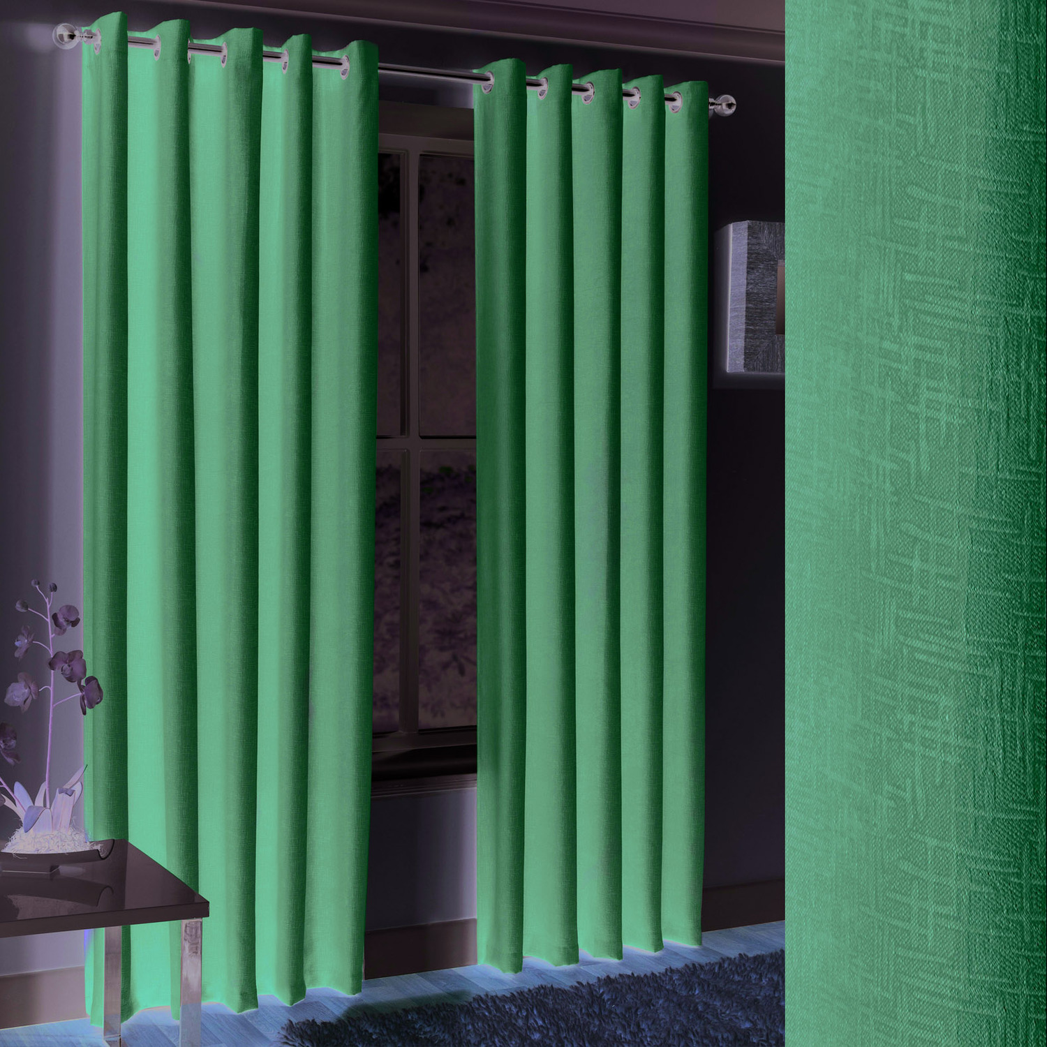 Pair of Vogue Eyelet Thermal Dimout Curtains