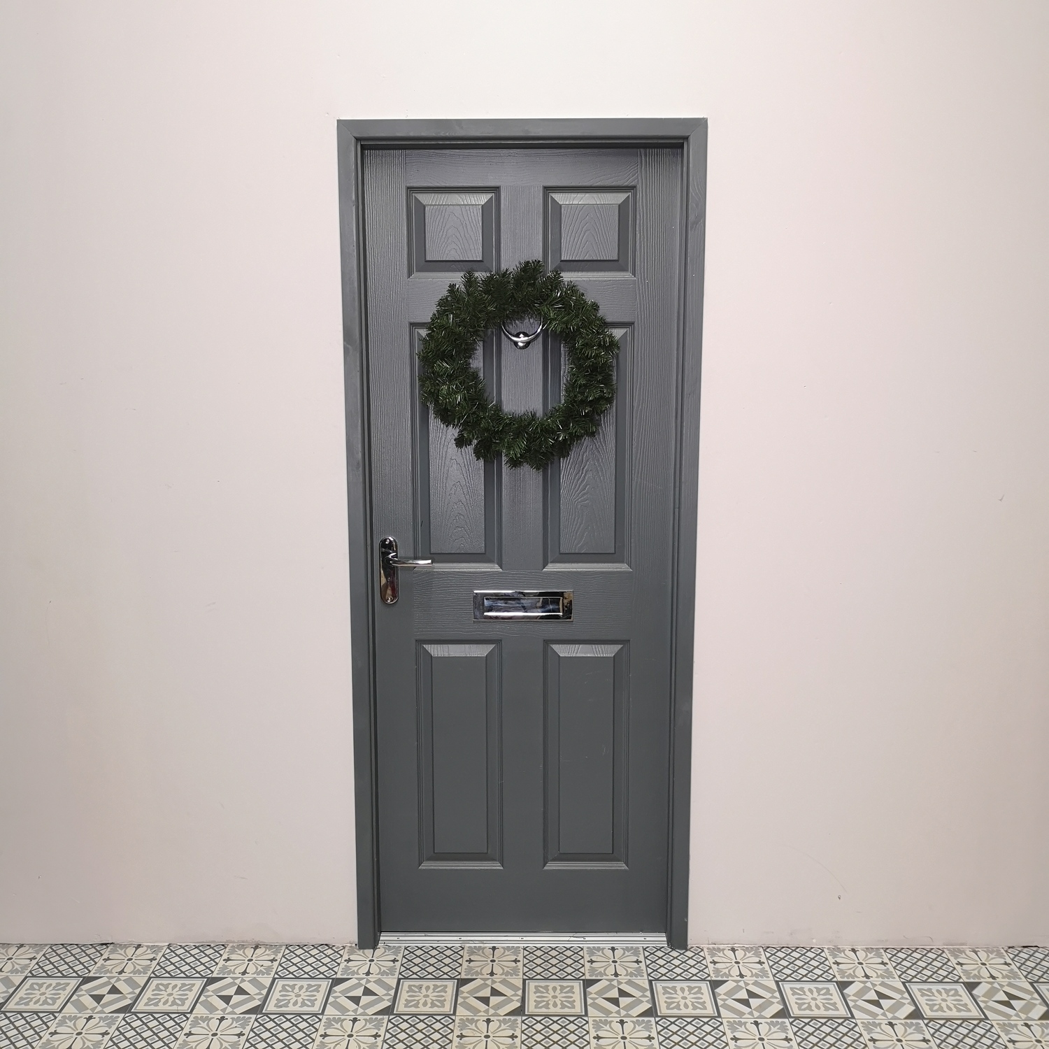 Imperial Pine Christmas Wreath in Plain Green - Green