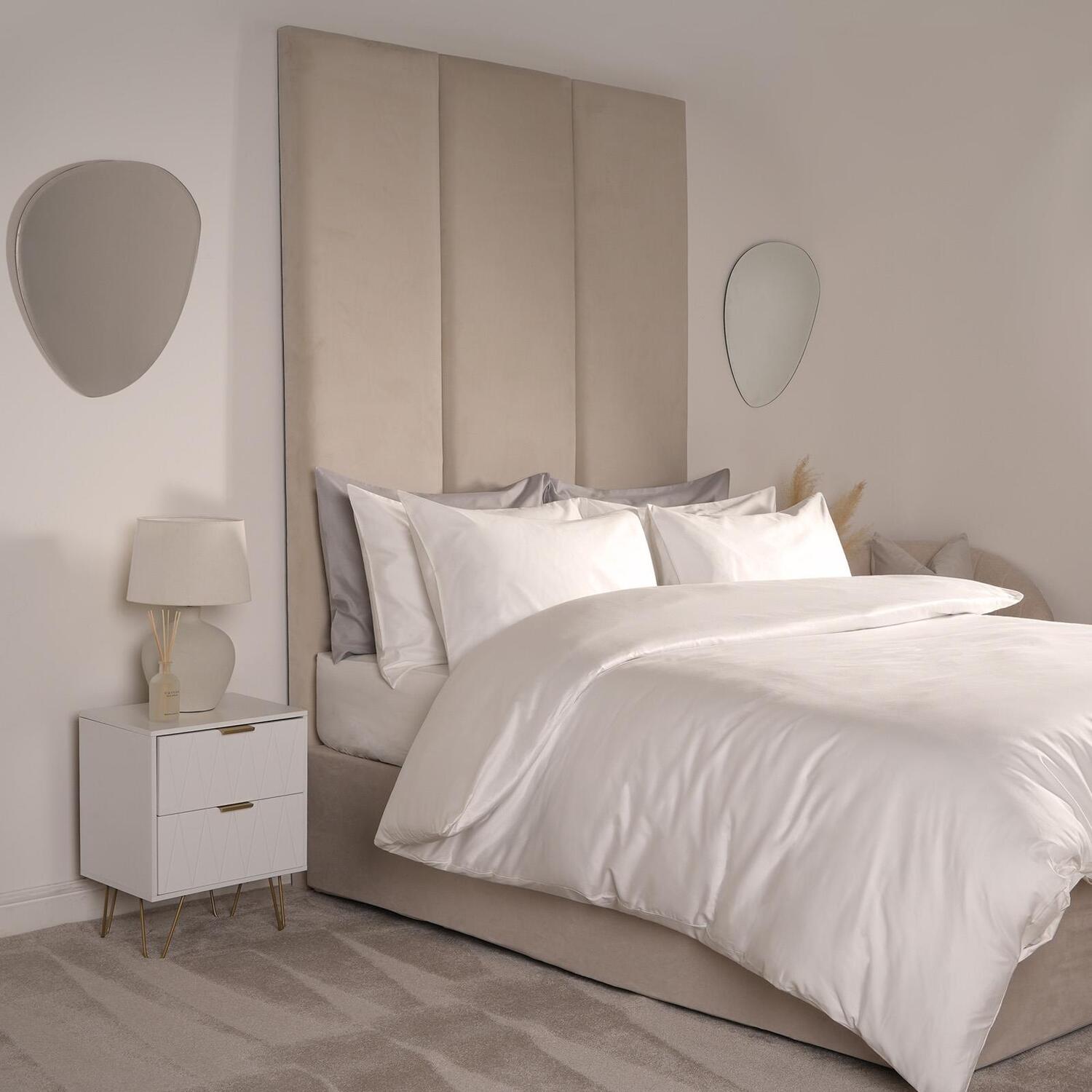 Highams 220 Thread Count Hotel Luxury Premium Quality Cotton Soft Duvet Cover - White Double 220
