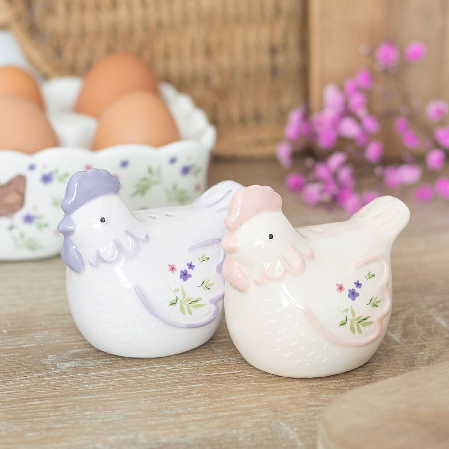 Image of Hen Shaped Salt and Pepper Shakers&hellip;