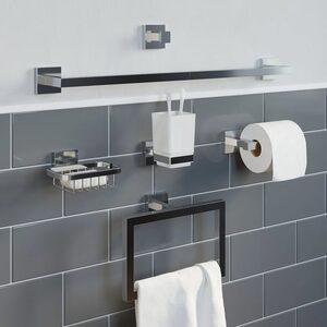 Bathwell Saturn Chrome Towel Ring