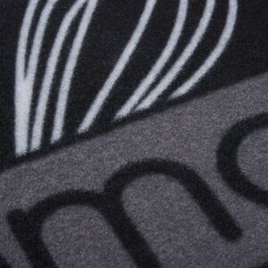  shot 18716239