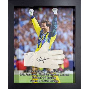 David Seaman Signed and Framed England Glove