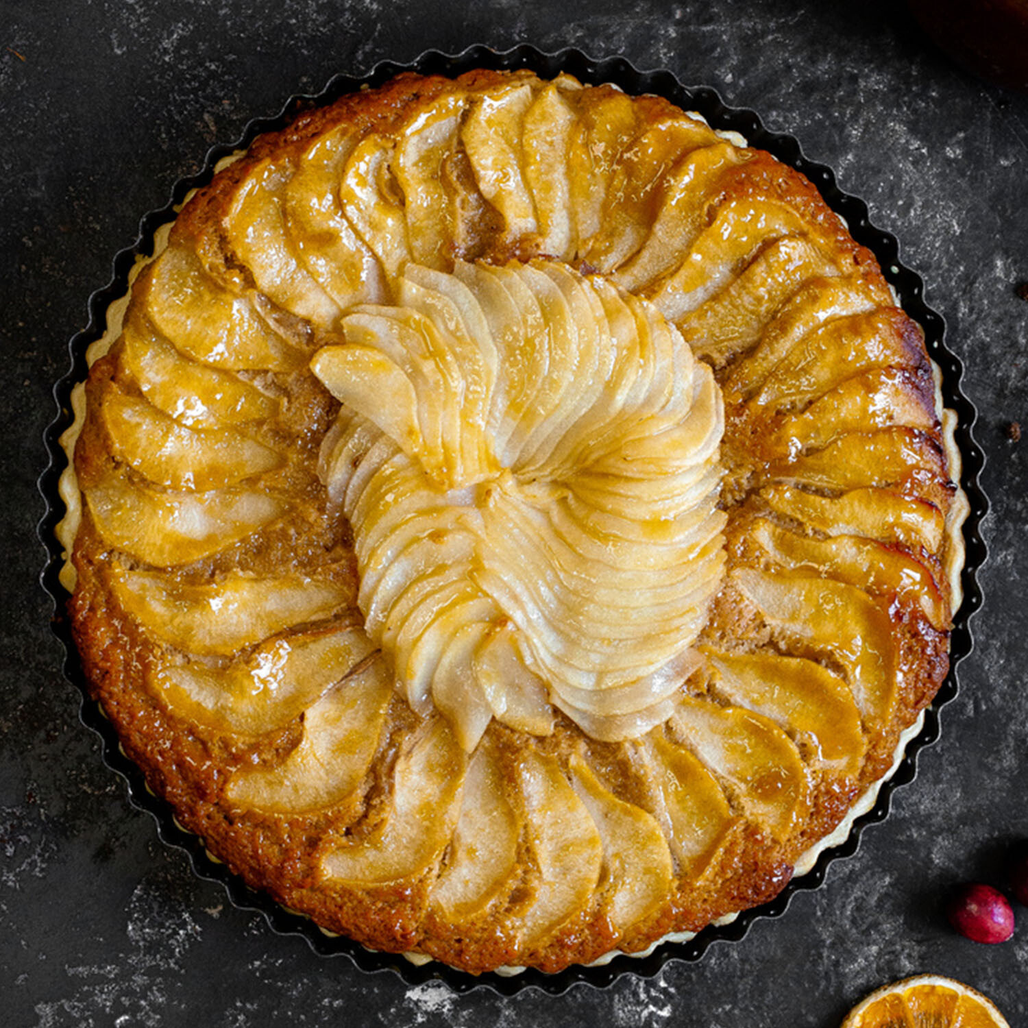 MasterClass Crusty Bake 28cm Non-Stick Fluted Round Flan  Quiche Tin - Grey