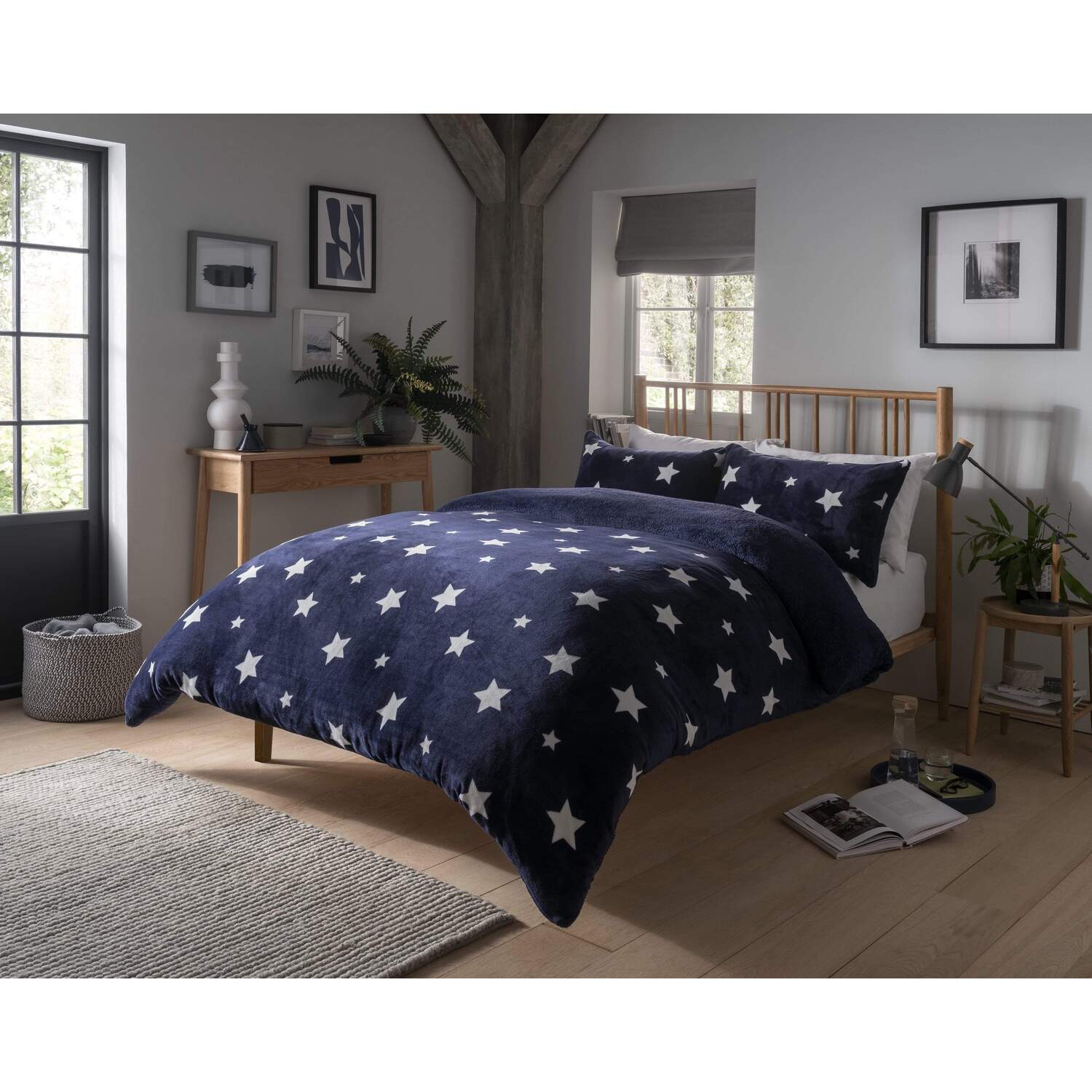 Dreaming Stars Reversible Teddy Duvet Set - Navy King