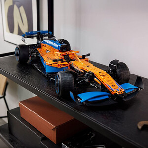 LEGO 42141 - Mclaren F1 Formula Race Car