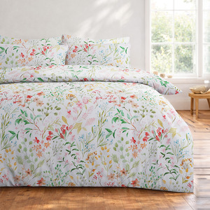Delicate Floral Patterned Duvet Set