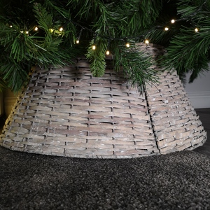 Everlands KD Willow Christmas Tree Skirt Wicker Rattan - Small Grey Wash