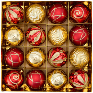 16-Piece Ornaments for Christmas Tree Decorations