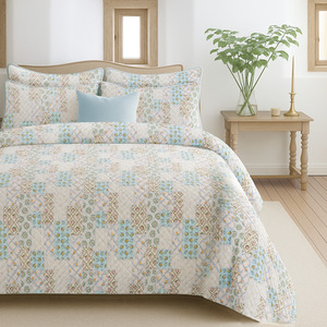 Floral Patchwork Printed Embossed Duvet Set