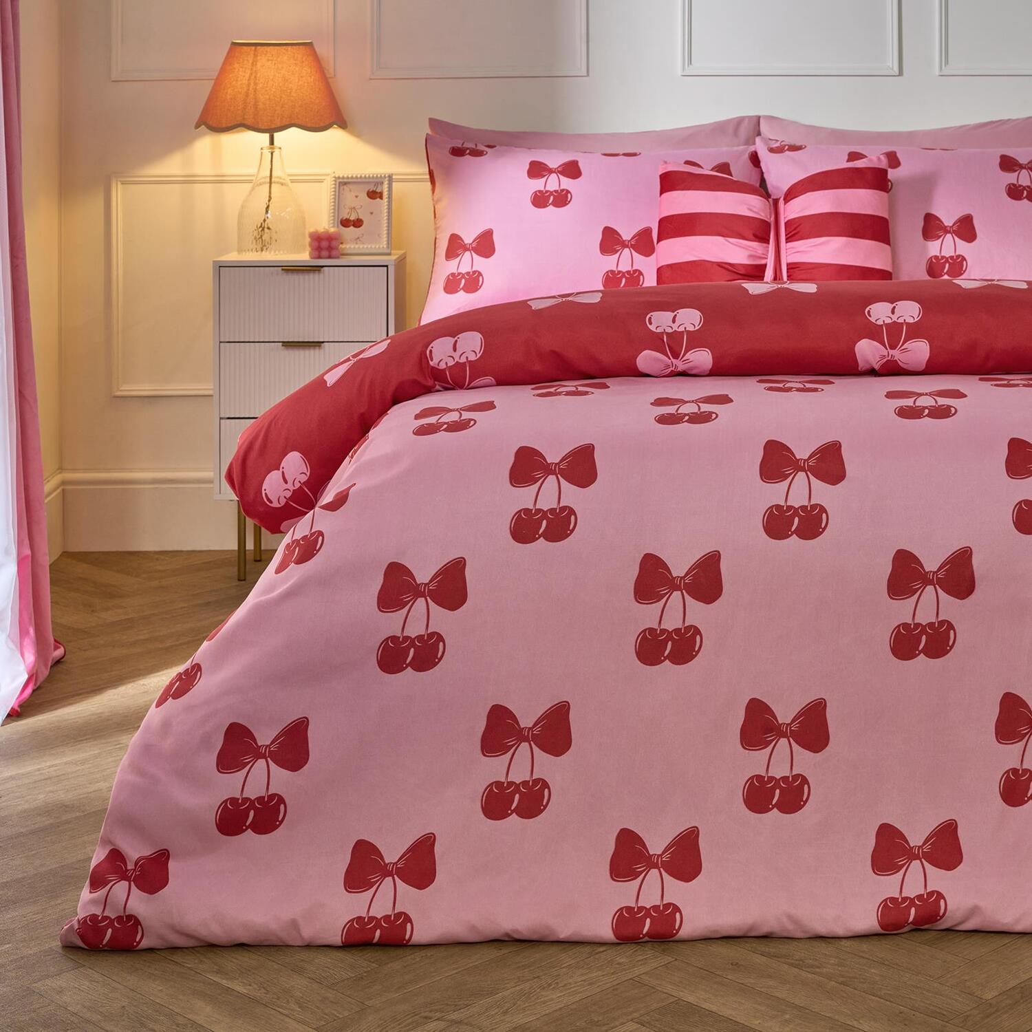 OHS Cherry Bow Microfibre Reversible Duvet Cover Set with Pillowcase in Pink | Size: Single