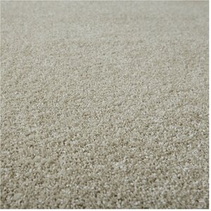 Underfoot Anastasia Super Soft Saxony Carpet 18mm Deep Pile Luxury Silver.