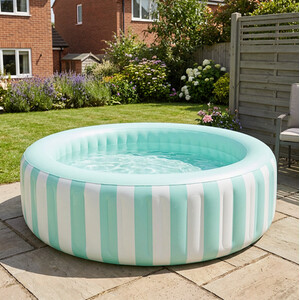 Coastal Luxe Stripe Pool