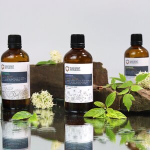 Chamomile Hydrolat Soothing Facial Toner Body Mist