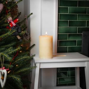 Round Vanilla Pillar Candle Cream