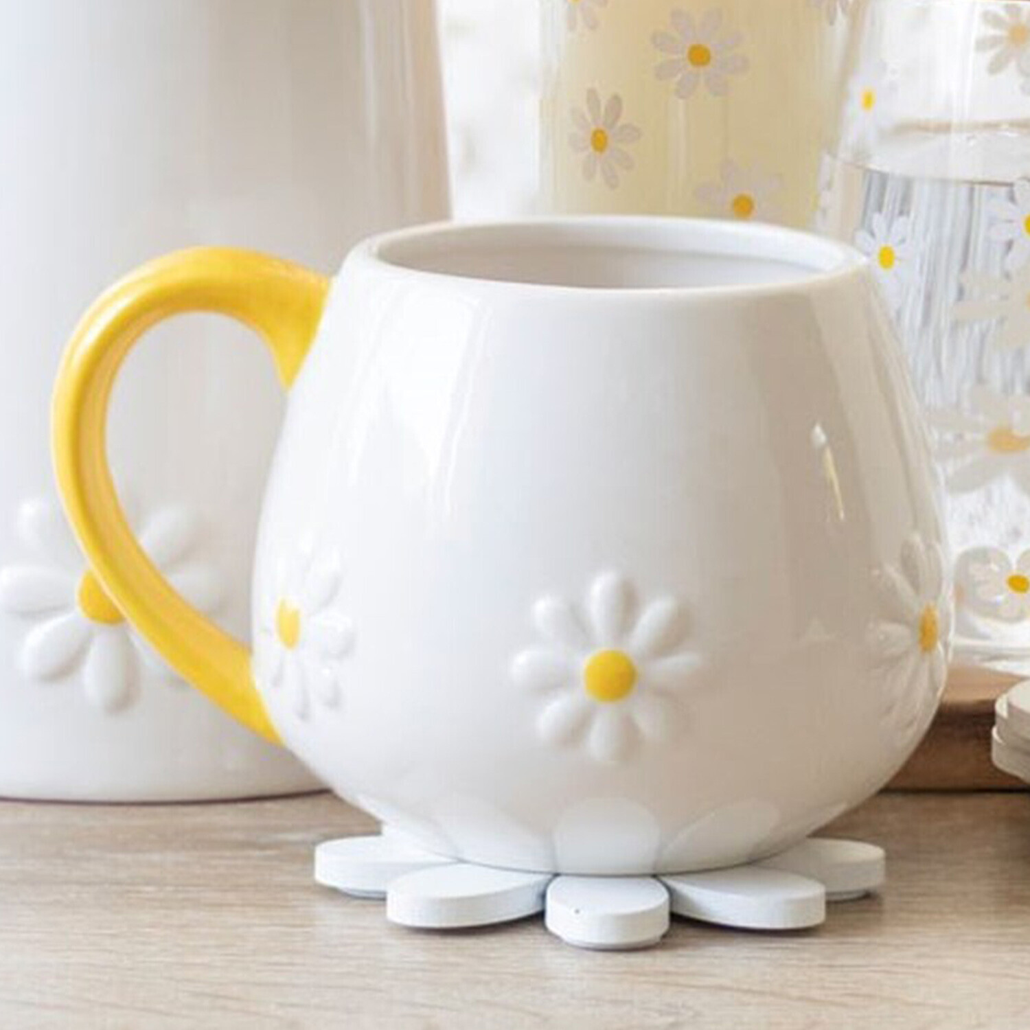 Image of Ceramic Daisy Rounded Mug - 460ml