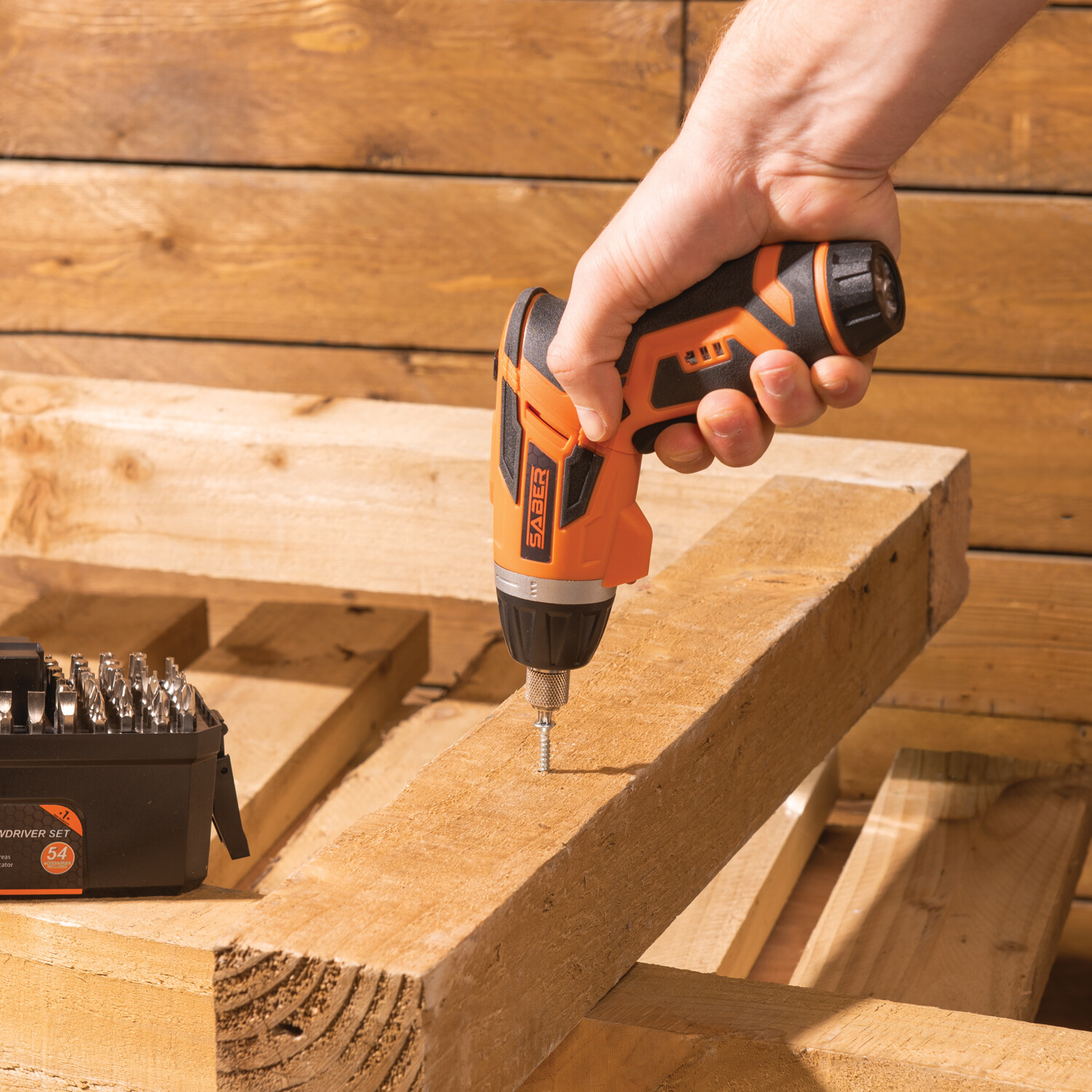 Saber 3.6V Cordless Screwdriver Set