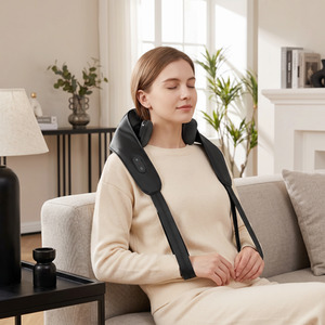 HOMCOM Cordless Neck Massager with Heat 4D Shiatsu Shoulder