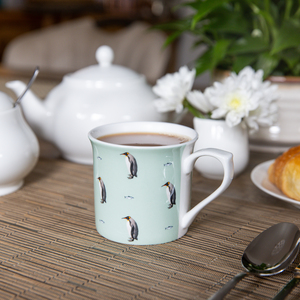 Set of 4 KitchenCraft Fluted China Penguin Mugs
