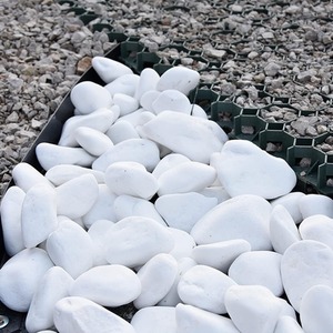 Extra White Marble Decorative Stones 20-40mm 20kg