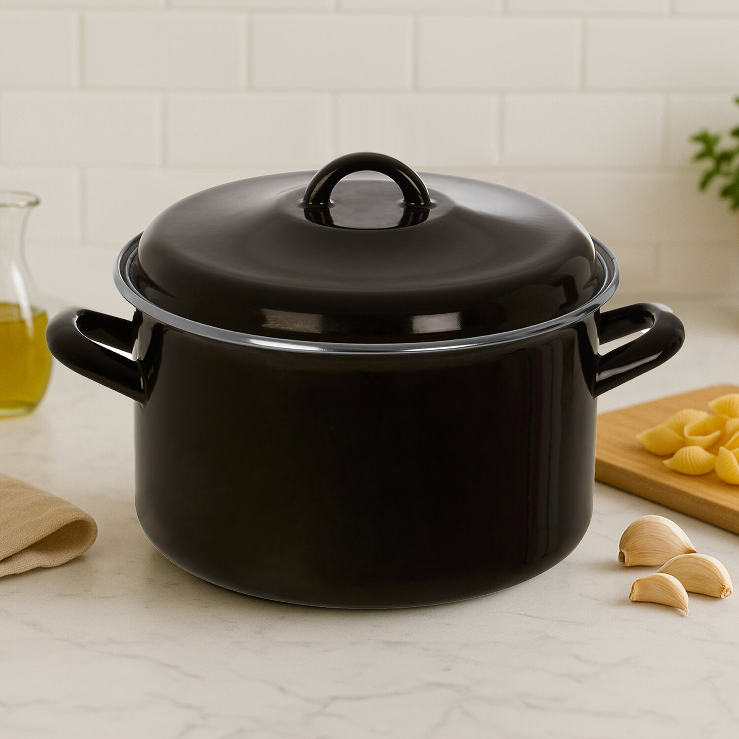 Porter Black Enamel 22cm Casserole Dish - Black