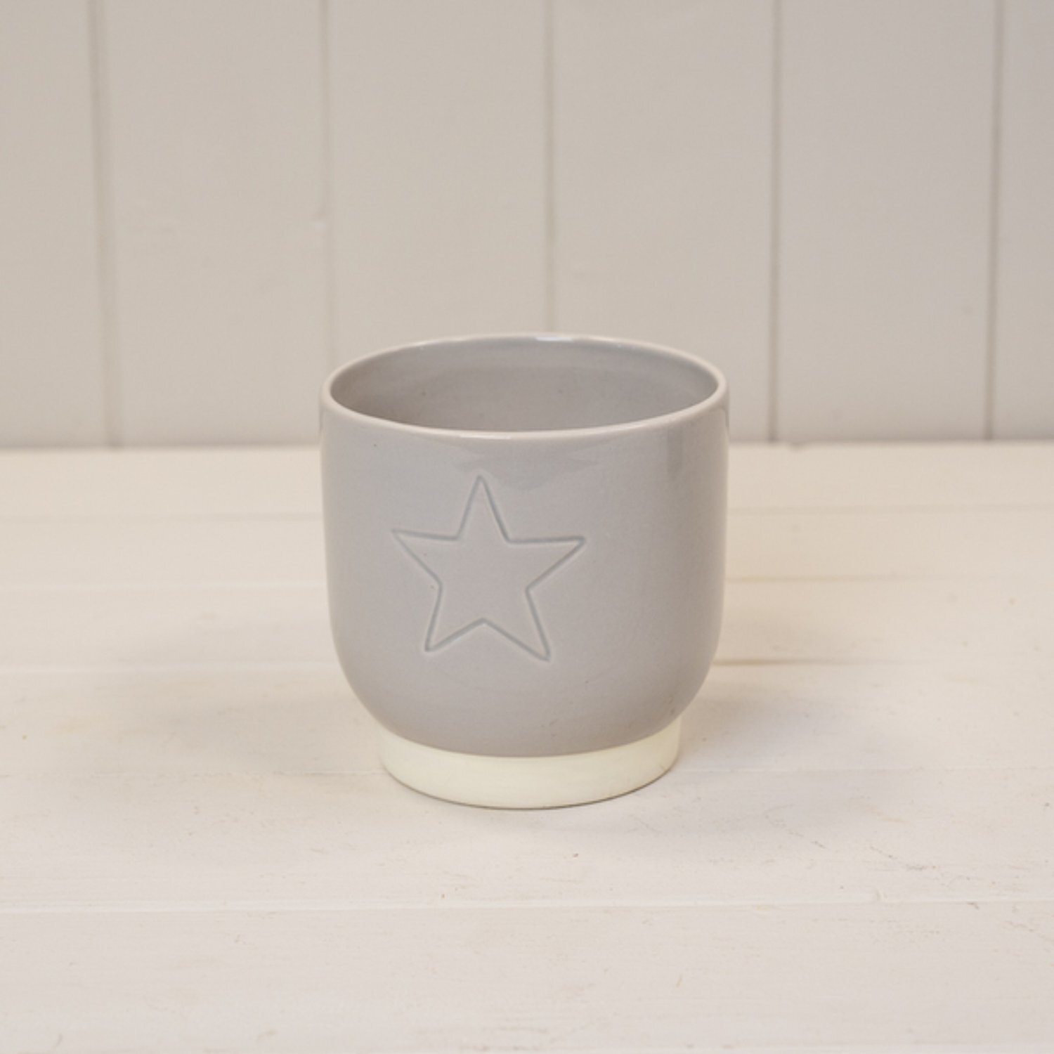  - Round Warm Grey Debossed Star Pot - Image 3