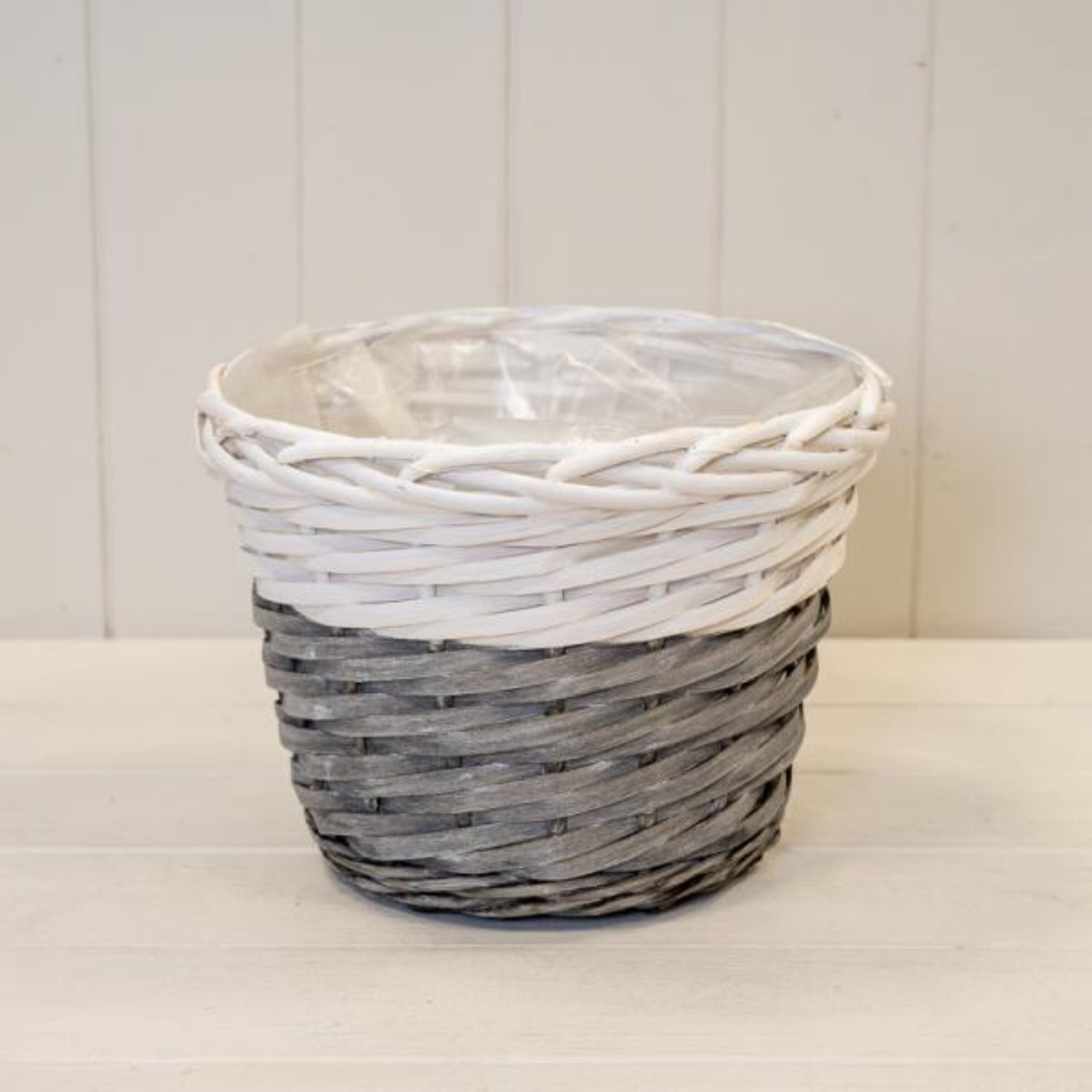 Kdmd Unisex White Handcrafted Two Tone Willow Planter In - Image 2