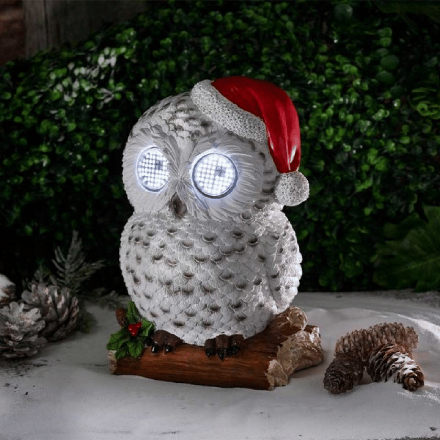 B&Q - 25Cm Battery Operated Outdoor Blinkin' Snowy Christmas Owl With White Leds & Timer Function - Image 3