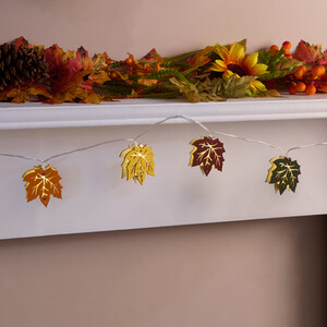 10 LED Maple Leaf String Light