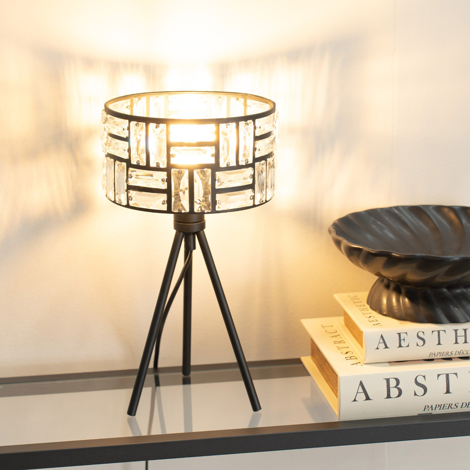 Image of Elise Tripod Table Lamp - Black&hellip;