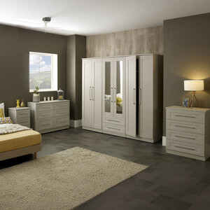 York Ready Assembled 3 Drawer Deep Chest