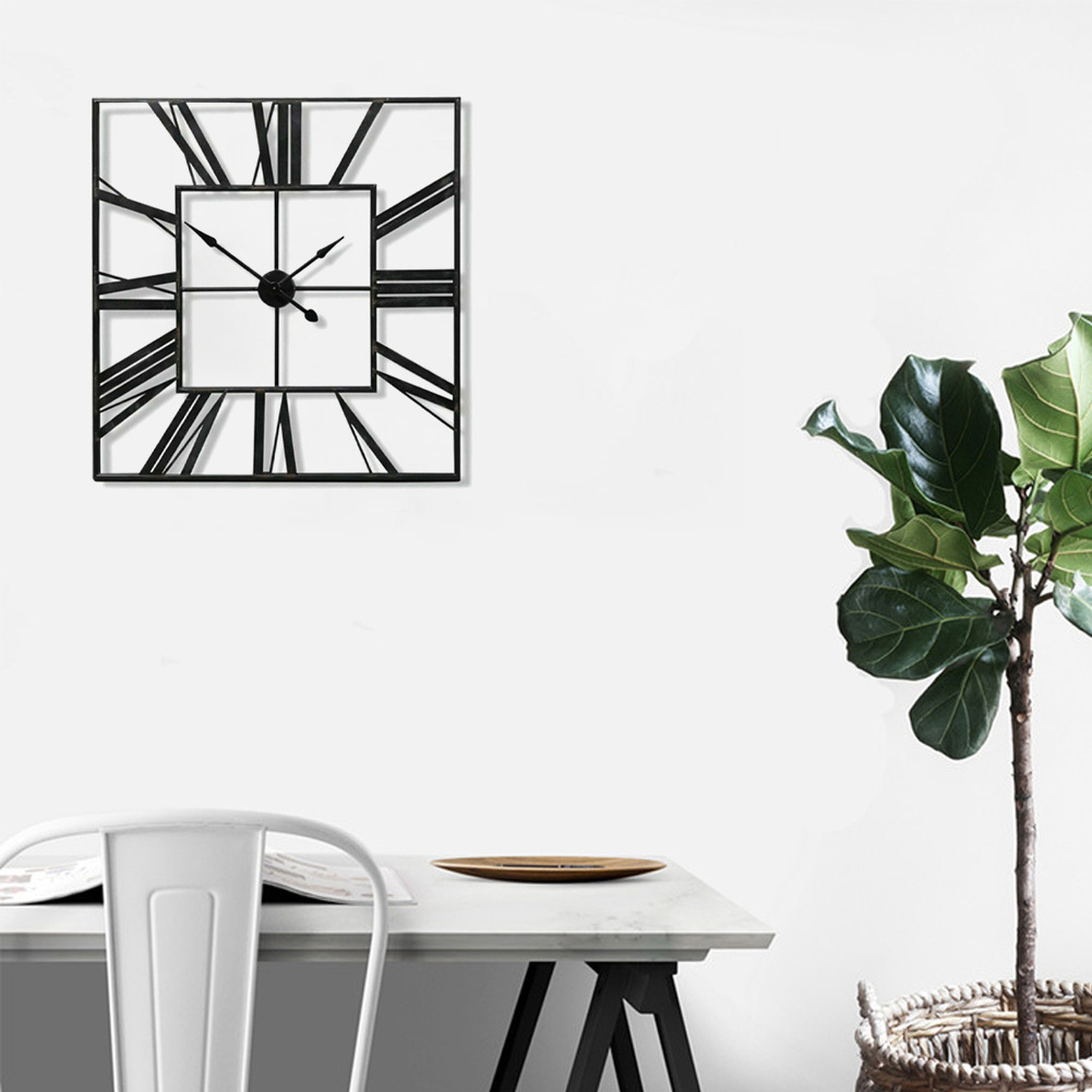 Livingandhome Large Vintage Roman Numeral Metal Wall Clock - Black