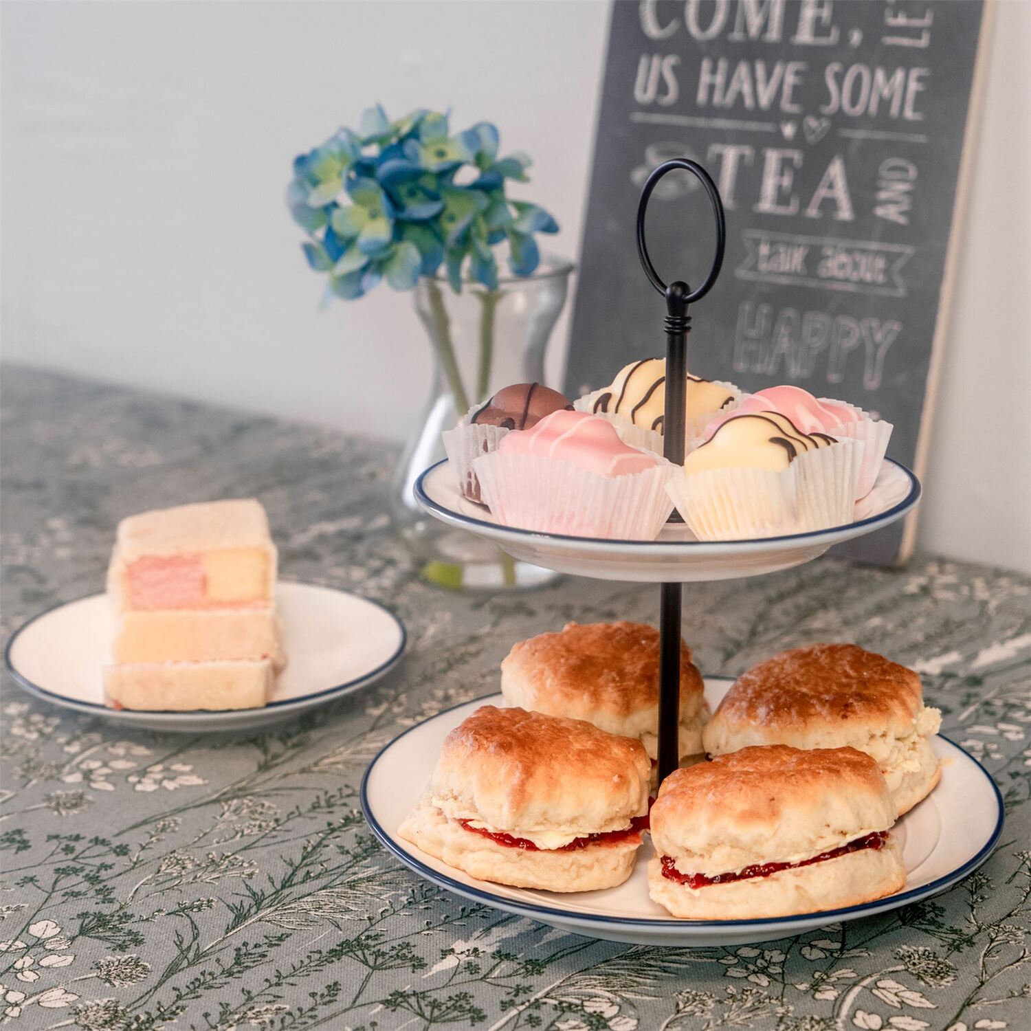 Image of 21cm White Farmhouse Cake Stand Pack&hellip;