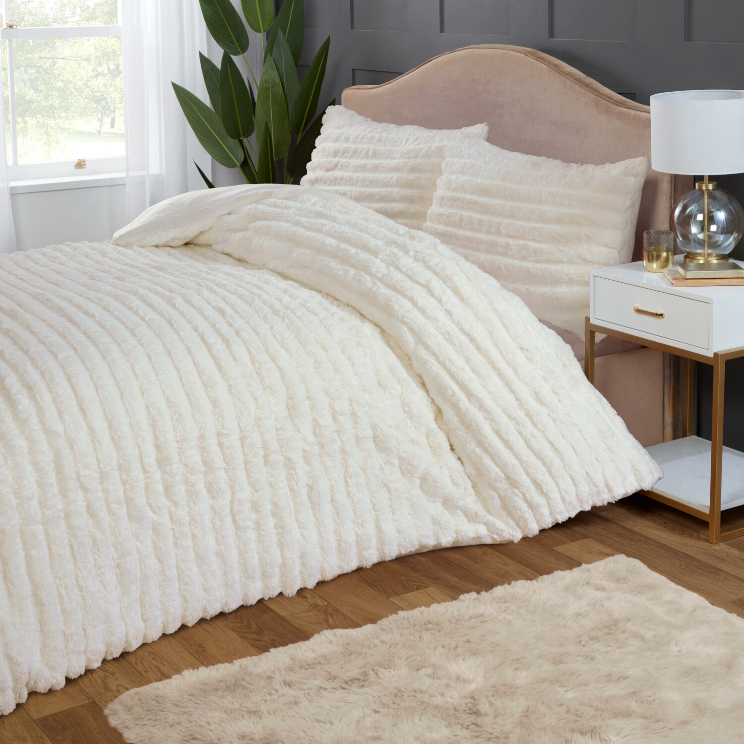 Chunky Ribbed Plush Duvet Cover Set With Pillowcase - Vanilla King