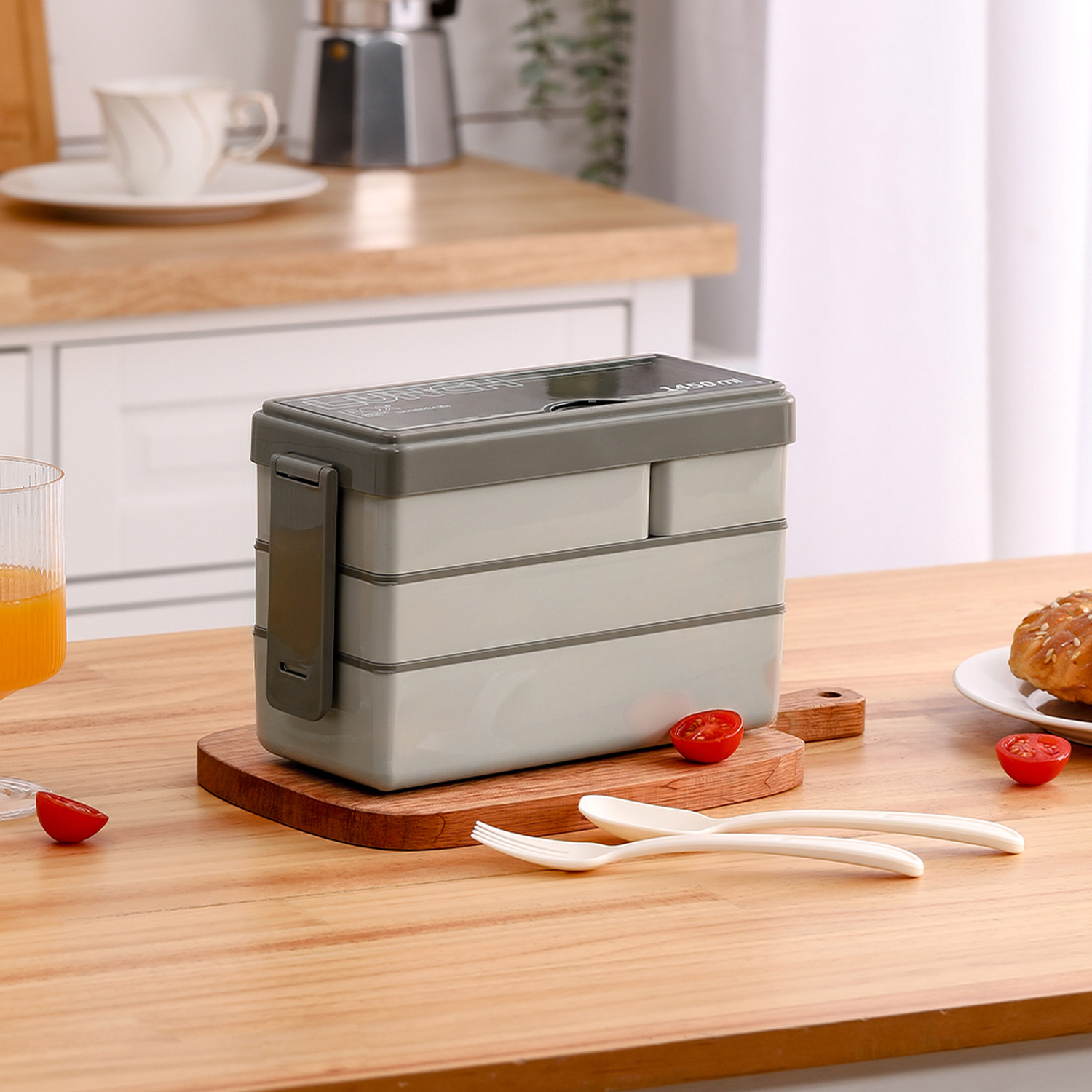 Livingandhome Plastic Bento Lunch Box With Cutlery - Grey