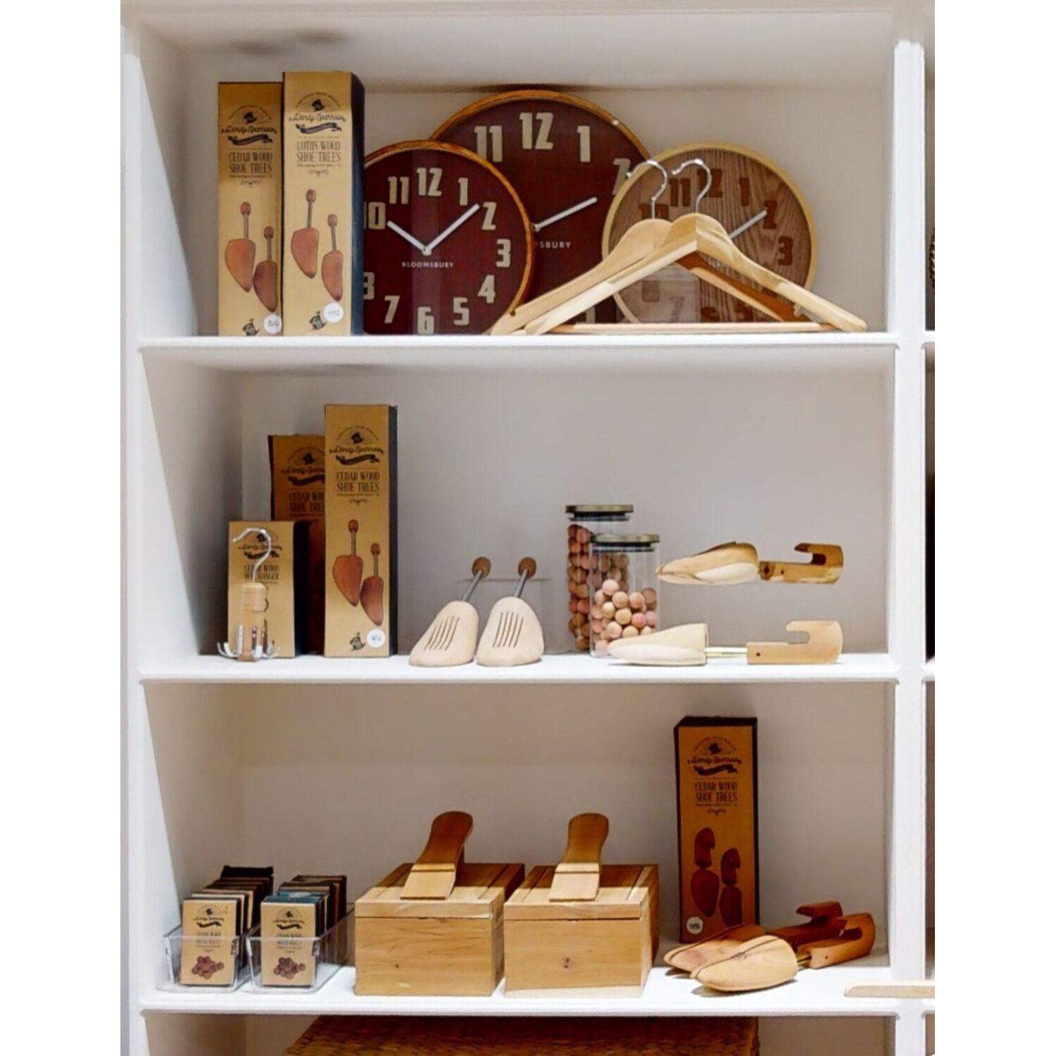 Interiors By Premier Vitus 40Cm Dia Brown Grain Large Wall Clock - Brown