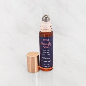 White Grapefruit, Mandarin, Peppermint and Vetiver Roll-on Oil shot 18640374