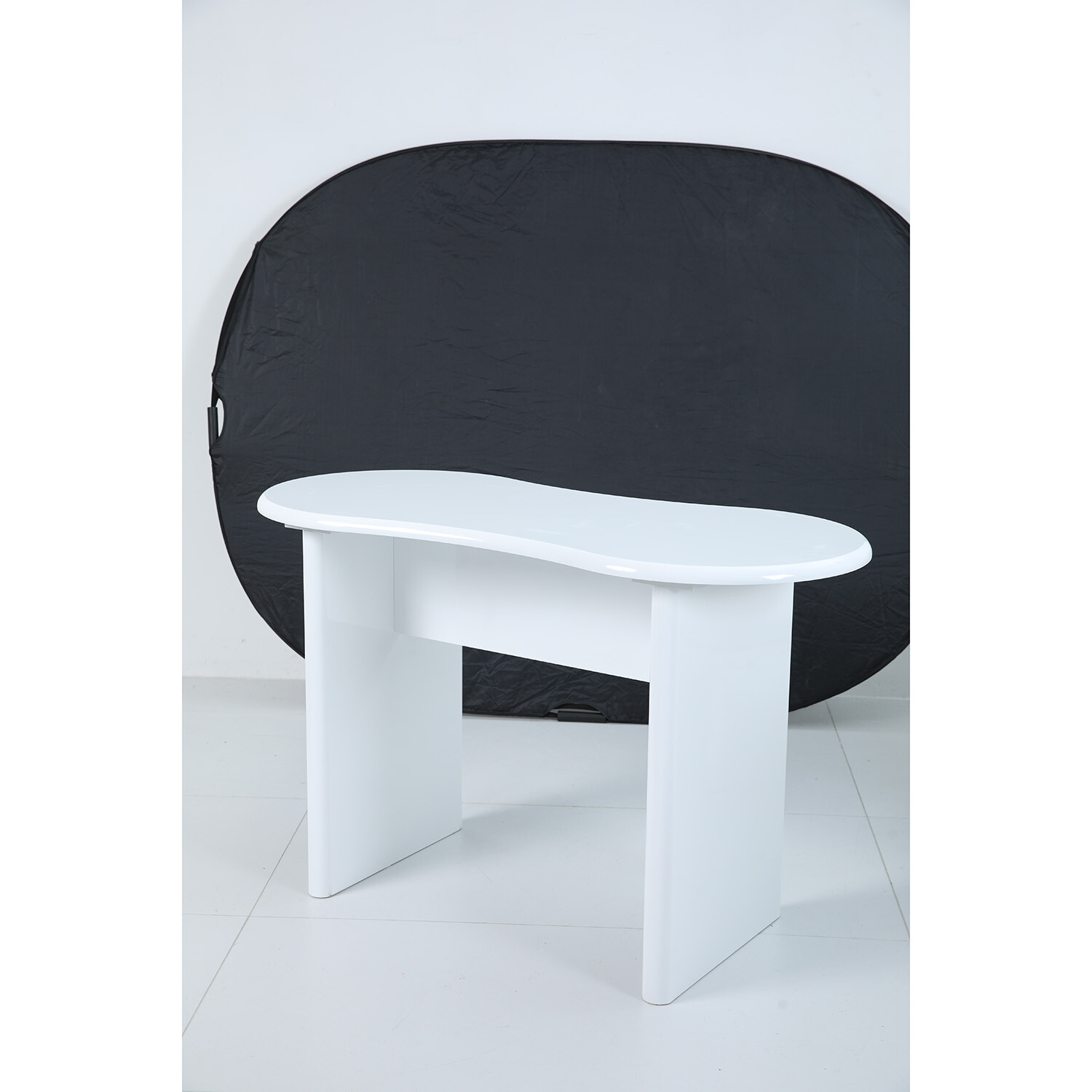 Lola Desk - White thumbnail