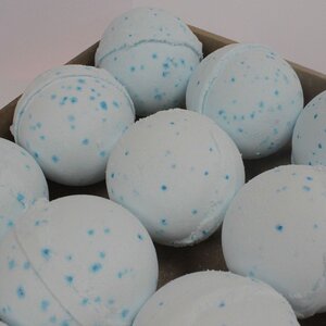 Ocean Bath Bomb with Sea Salt  Shea Butter Gift Box Offer